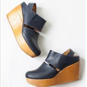 Coclico Harlen Platform Wedge Clogs Shoes